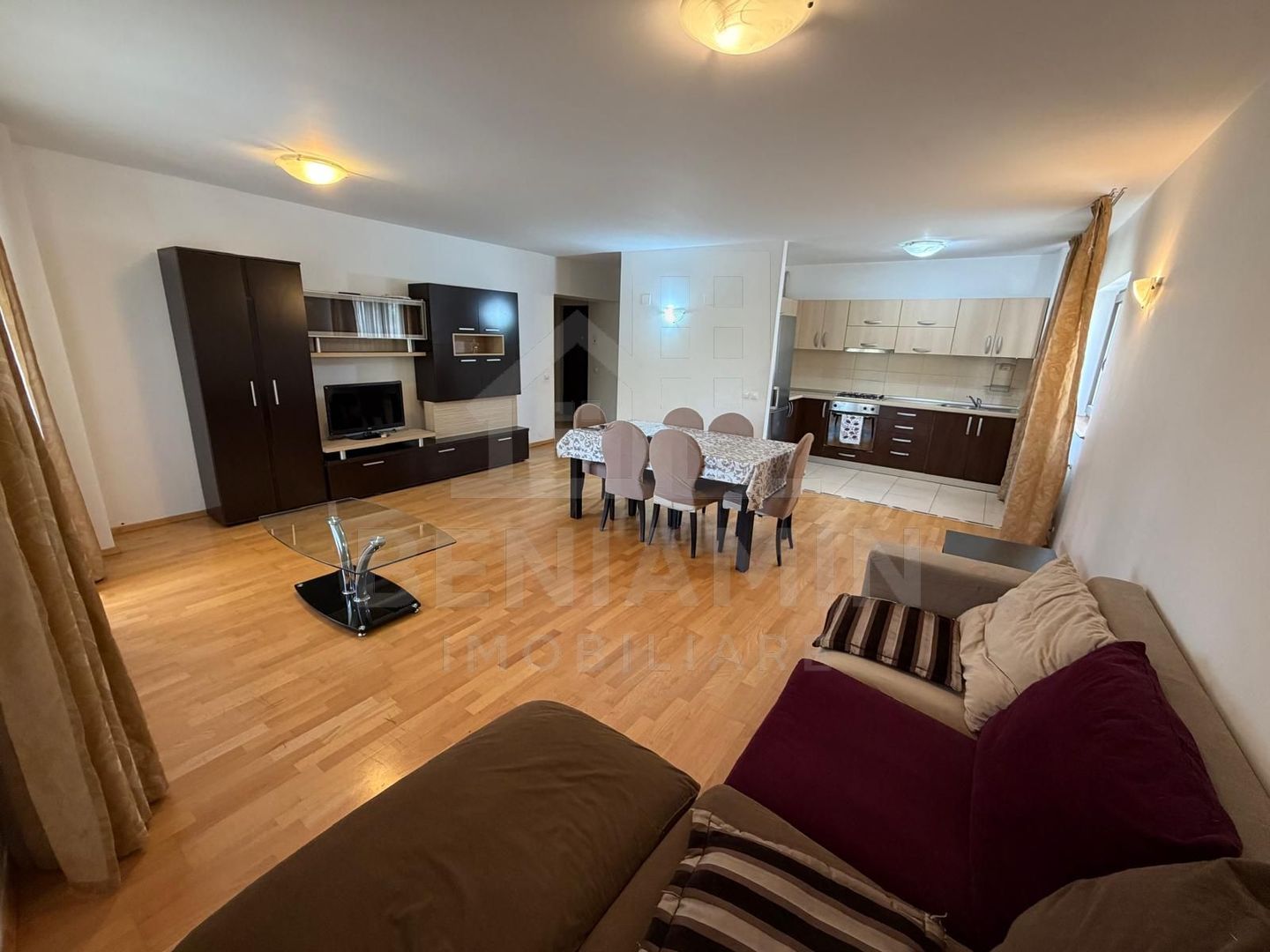 3 Camere-Decomandat-Boxa-Loc De Parcare-88mp-Etaj 1-Privilegio-Brasov - imaginea 2
