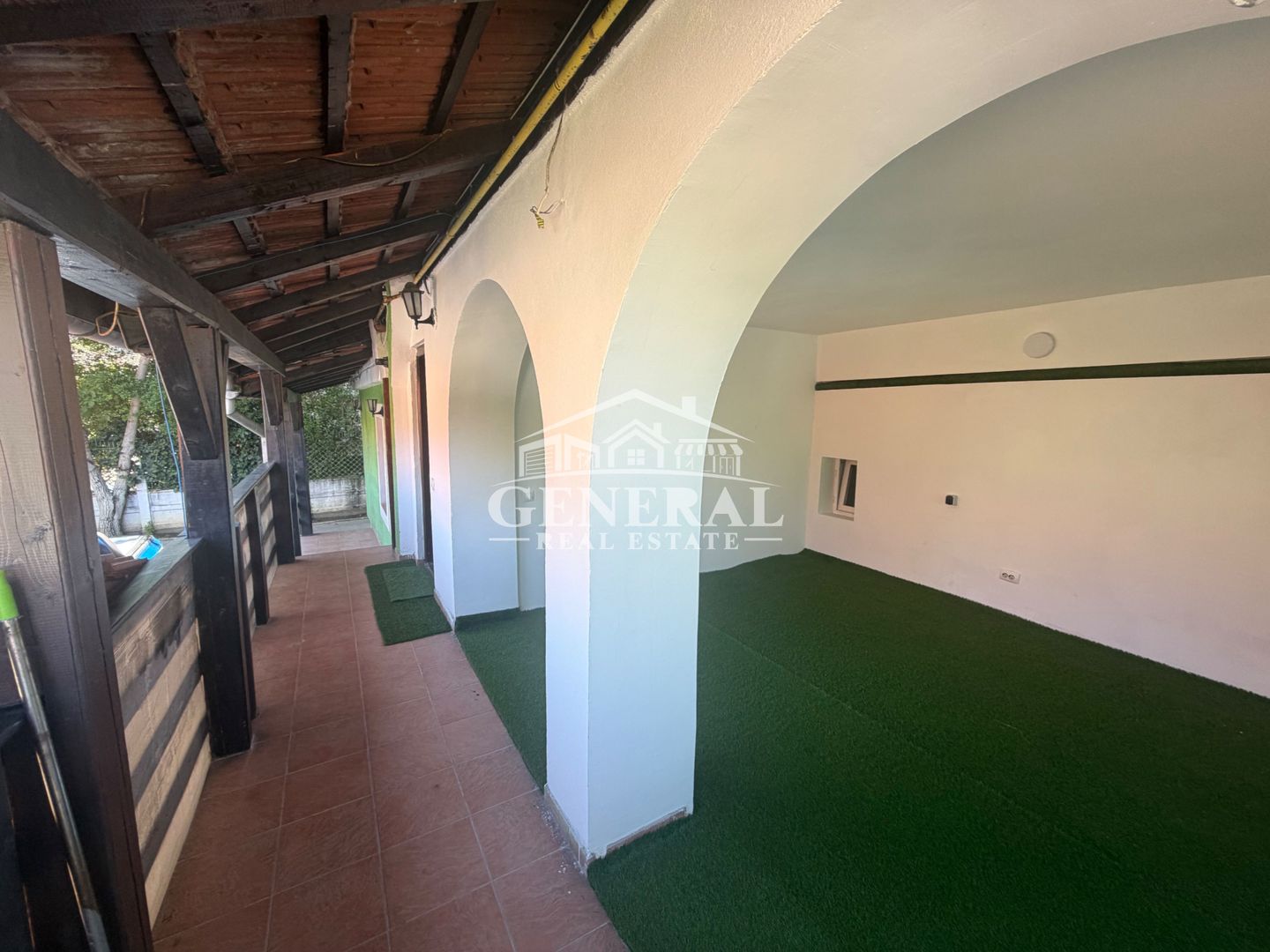 De vanzare ap. 4 camere 135m situat centrul orasului Baia Mare Renovat - imaginea 14