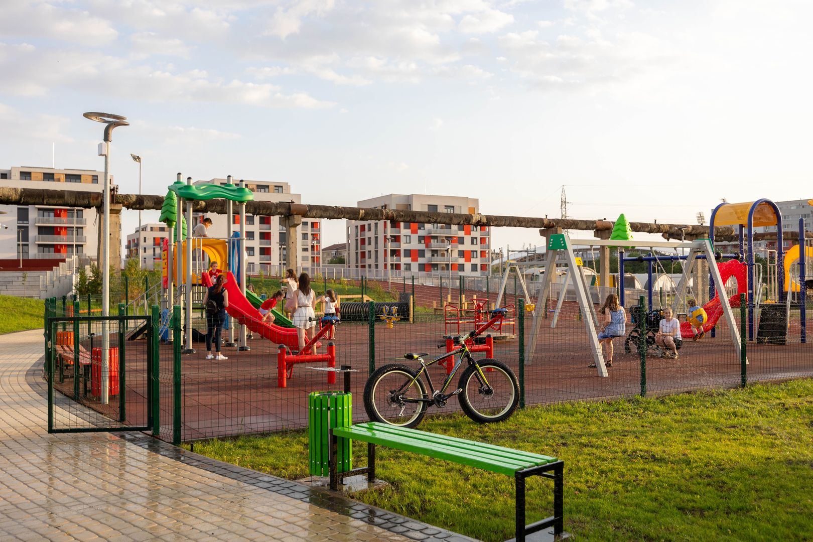 Ultimul apartament din R37 - Ared City AFI - cu chirias - investitie!
