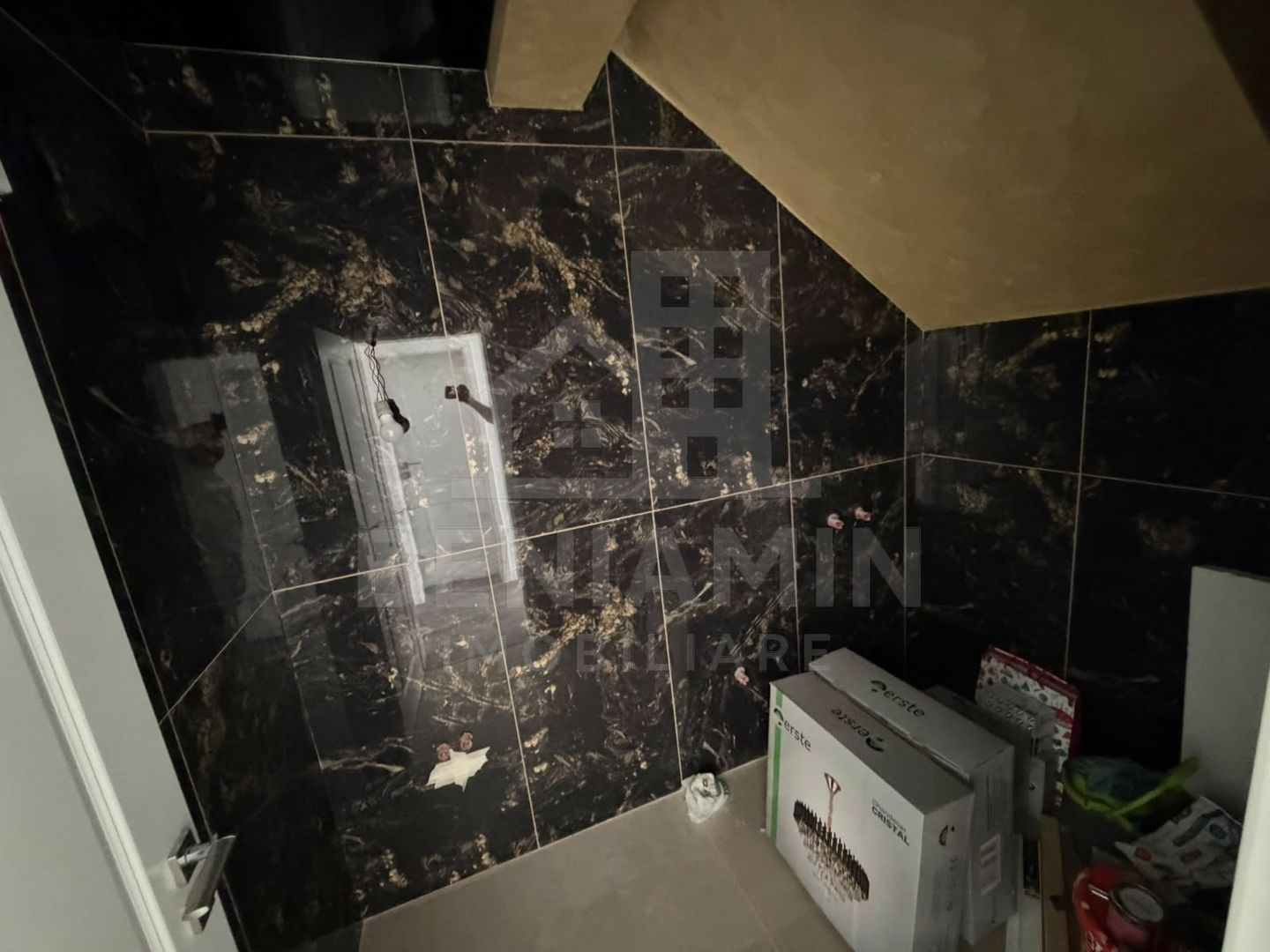 Casa 3 dormitoare-3 bai-Bariera Valcii-Moderna-toate utilitatile - imaginea 10