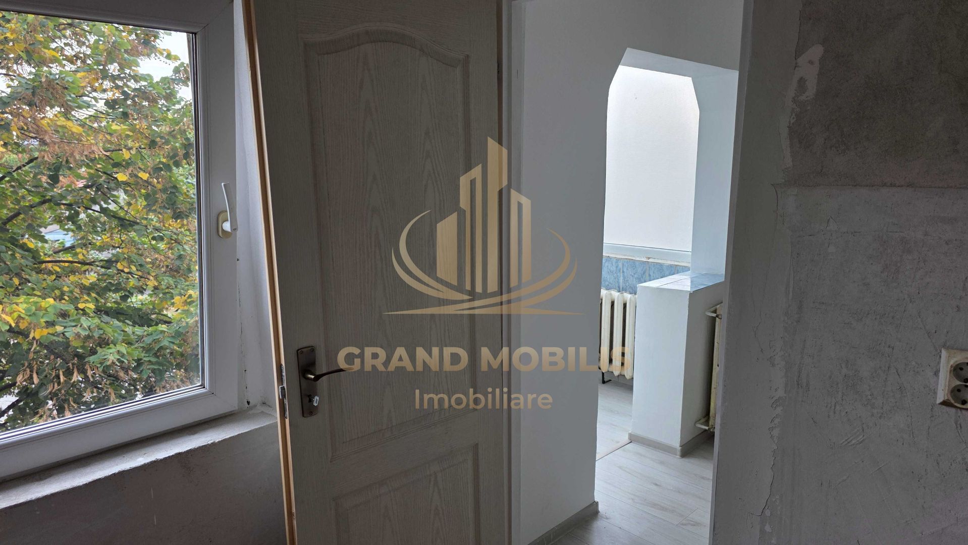 Garsonieră 22 mp + balcon 2,21 mp, etaj 2, Dâmbovița - imaginea 5