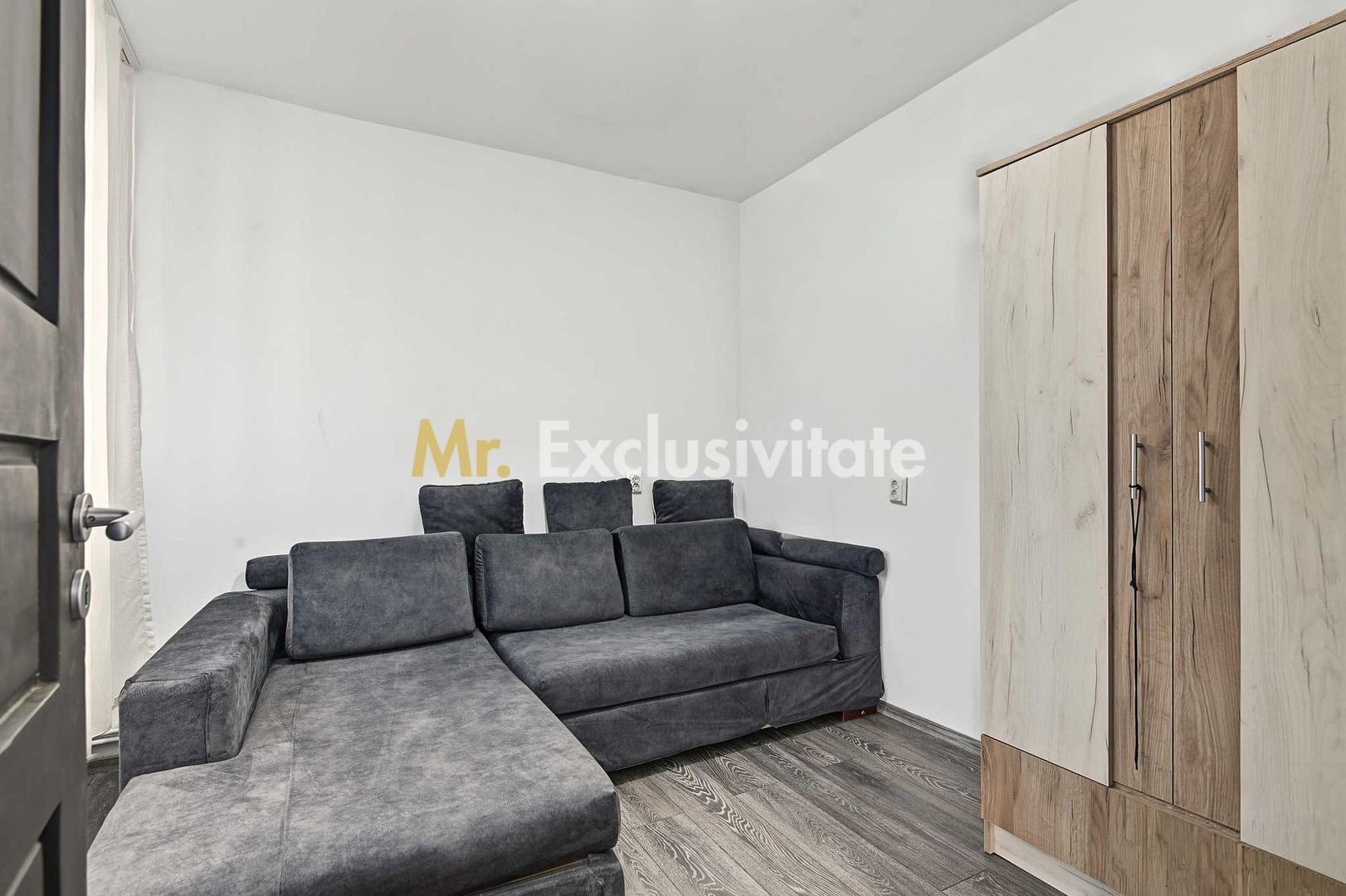 Casa de locuit + hala 136 mp in aceesi curte Maracineni Argeselu - imaginea 9