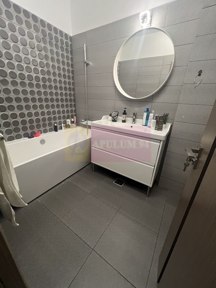 Vanzare apartament 3 camere Titan-Rasarit de Soare