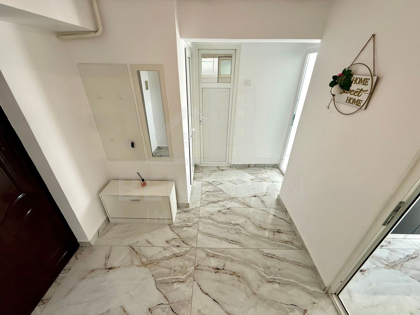 2 decomandate - centrala proprie - AC - mobilat - utilat - Rovine - imaginea 8