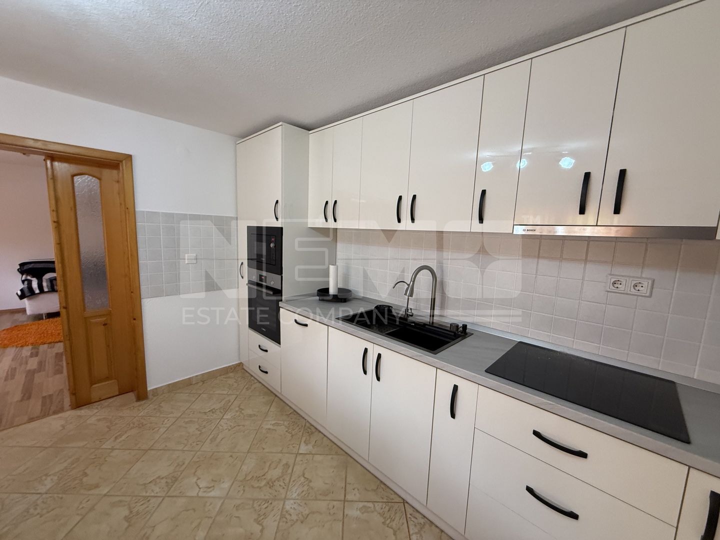 Casă Măneuți | 2.800 mp teren intravilan | Complet mobilată - imaginea 2