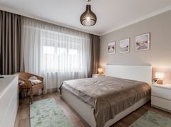 Apartament ultrafinisat la cheie cu 2 camere decomandat Piata Mica