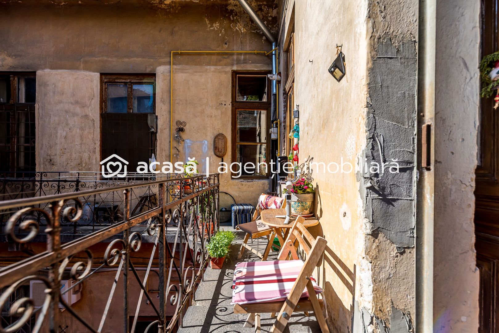 Imagine 7 - VÂNDUT! Apartament 2 camere ultracentral + spațiu bonus la demisol