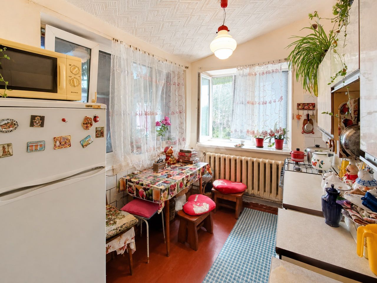 Strășeni.  Apartament la sol cu 3 dormitoare + living, teren și garaj. - imaginea 14