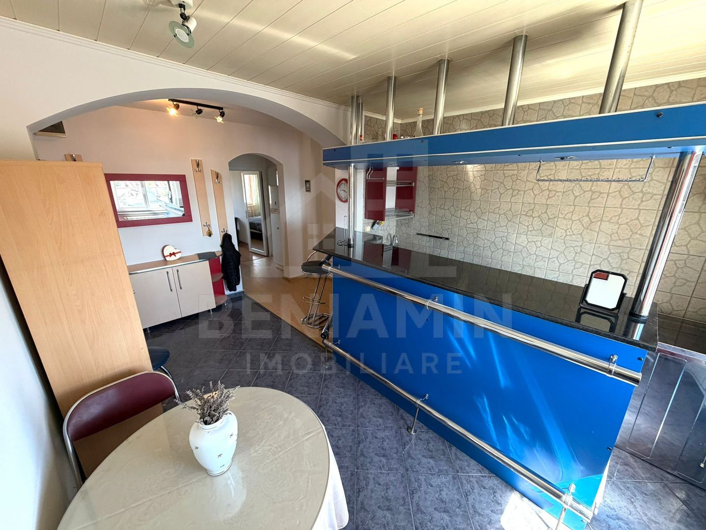 Apartament de 3 camere decomandat 74mp etaj 5 -centrala - Brazda - imaginea 4