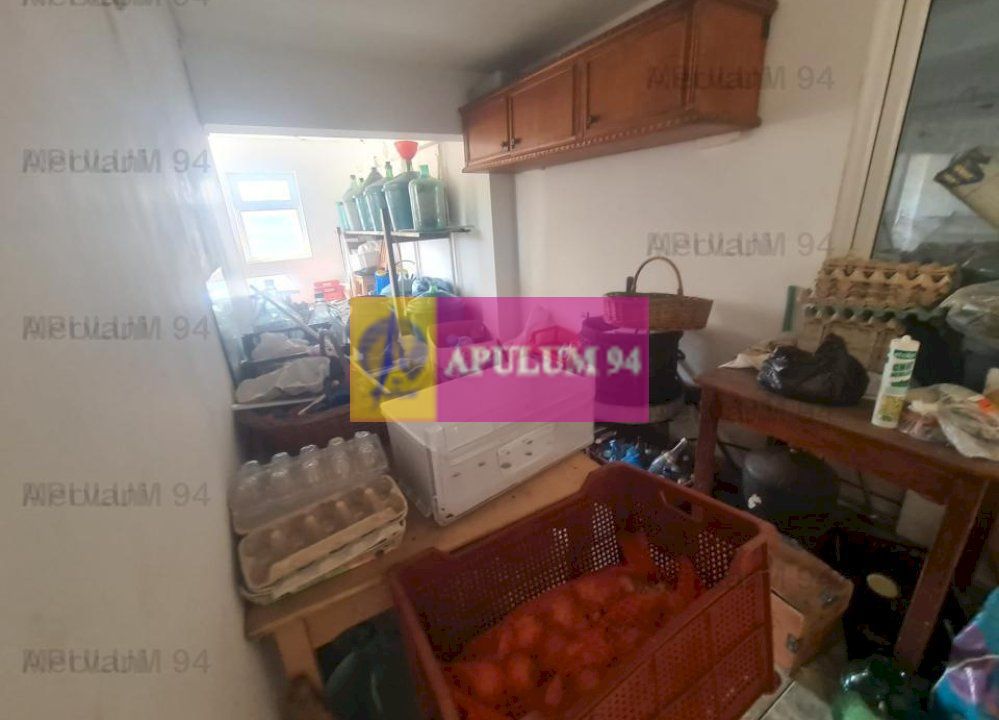 CASA (VILA) DE VANZARE IN CORNU