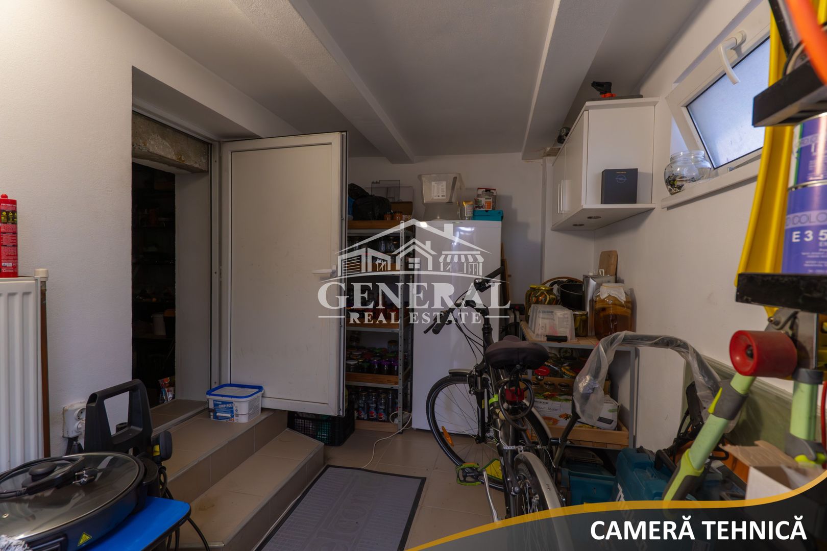 Casa de vanzare zona centrala in Baia Mare 200m2 casa si 420 teren - imaginea 24