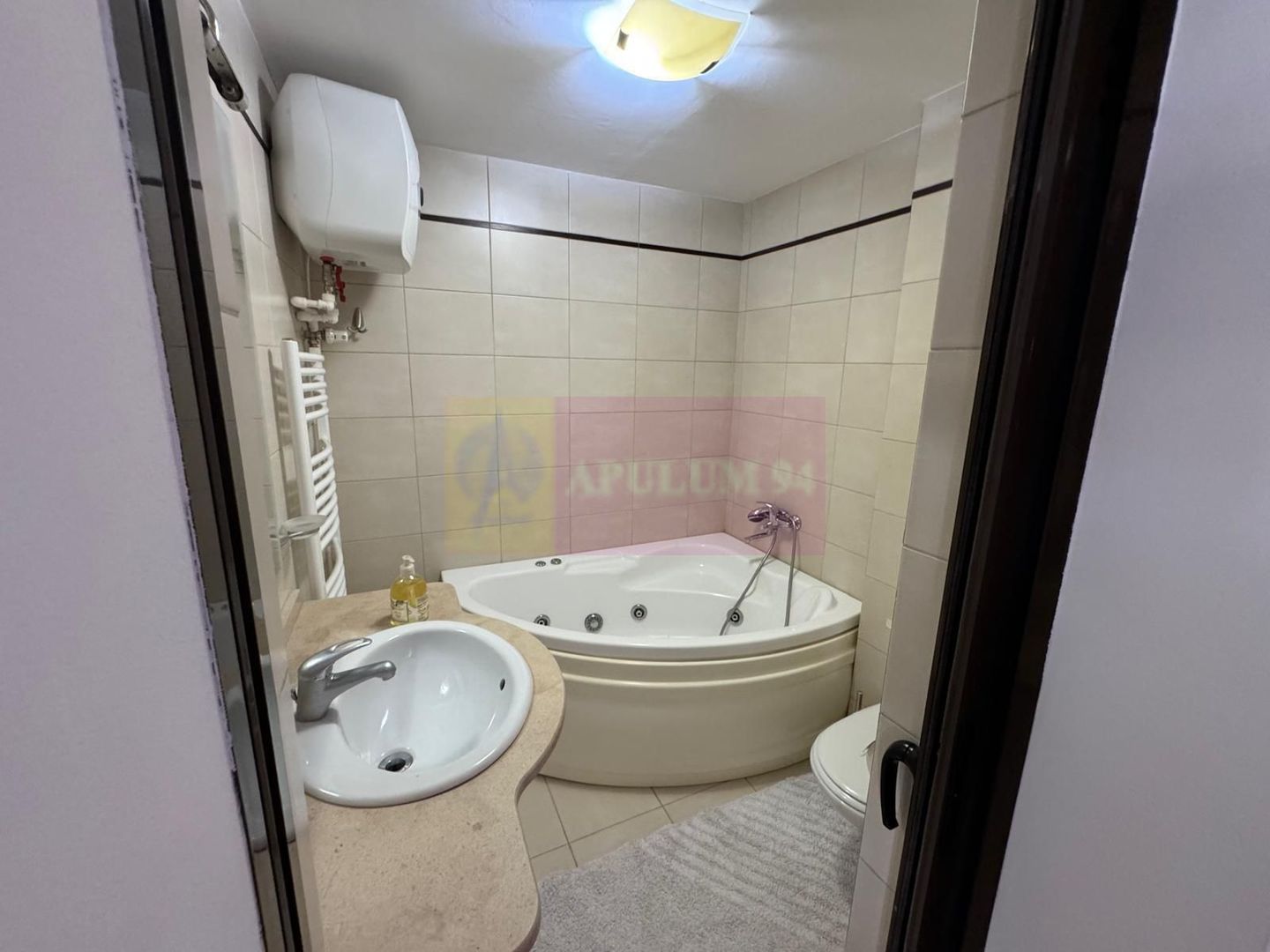 Vanzare apartament de 3 camere in zona Unirii-Goga