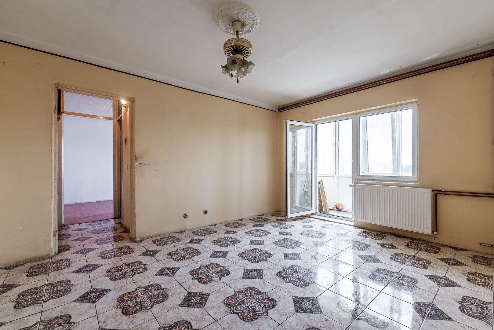 Imagine 2 - Apartament 3 camere în Vlaicu (zona Agora Mall) – etaj 2/4