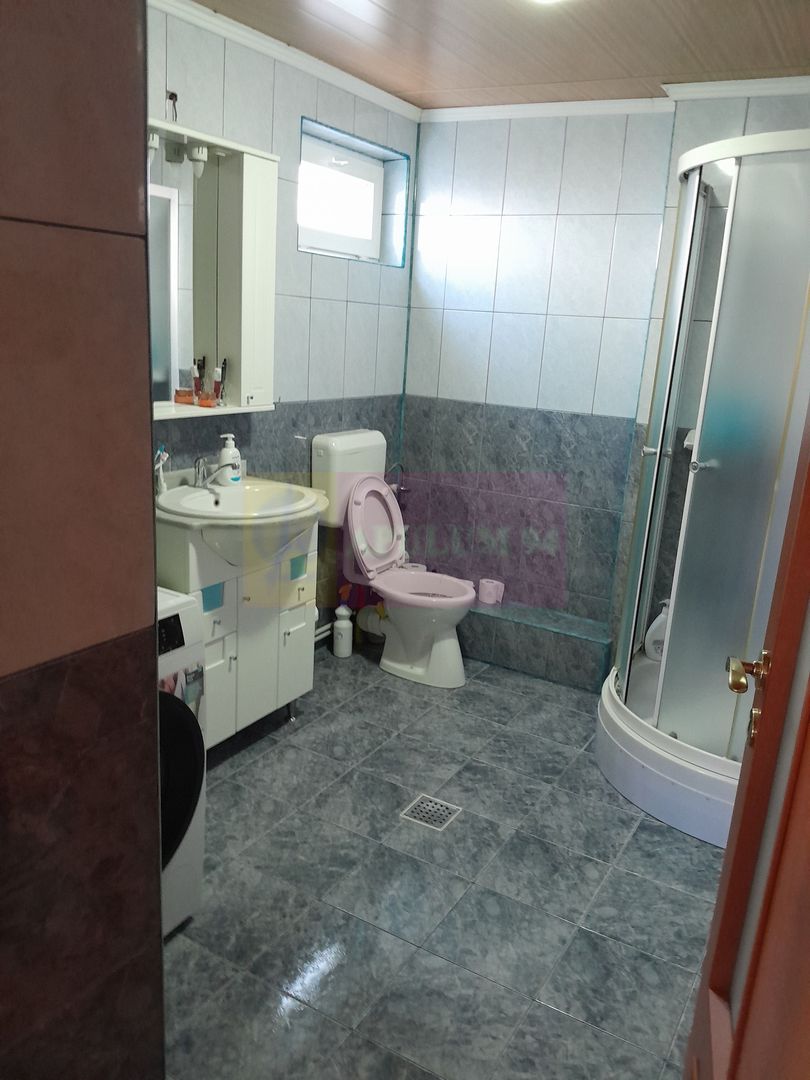 Movilita  (IL) - de vanzare casa 5 cam p+1