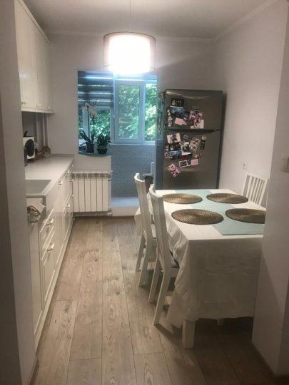 Vand Apartament de 3 Camere Zona Rahova - imaginea 3
