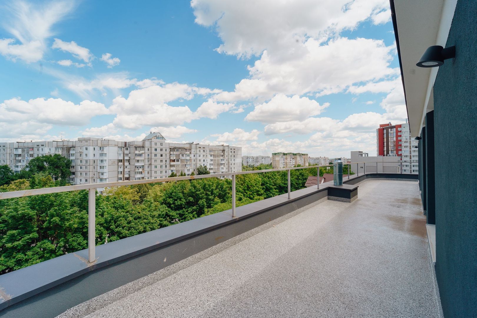 Penthouse 219,6 m² în Buiucani | Terase generoase | Lift direct - imaginea 16