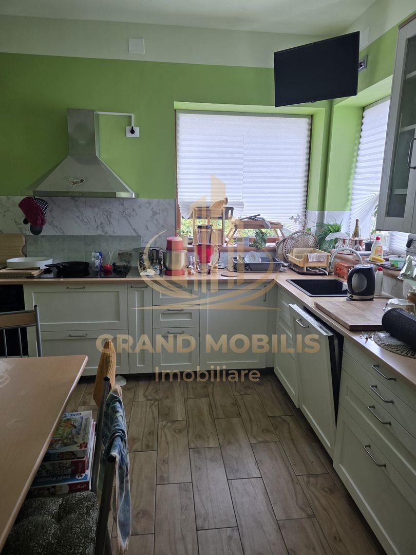 Casa 190mp cu teren 1100mp Lipovei - imaginea 10
