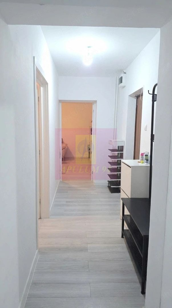 Vanzare apartament 3 camere Bd. Unirii stradal-Centru Civic - imaginea 6