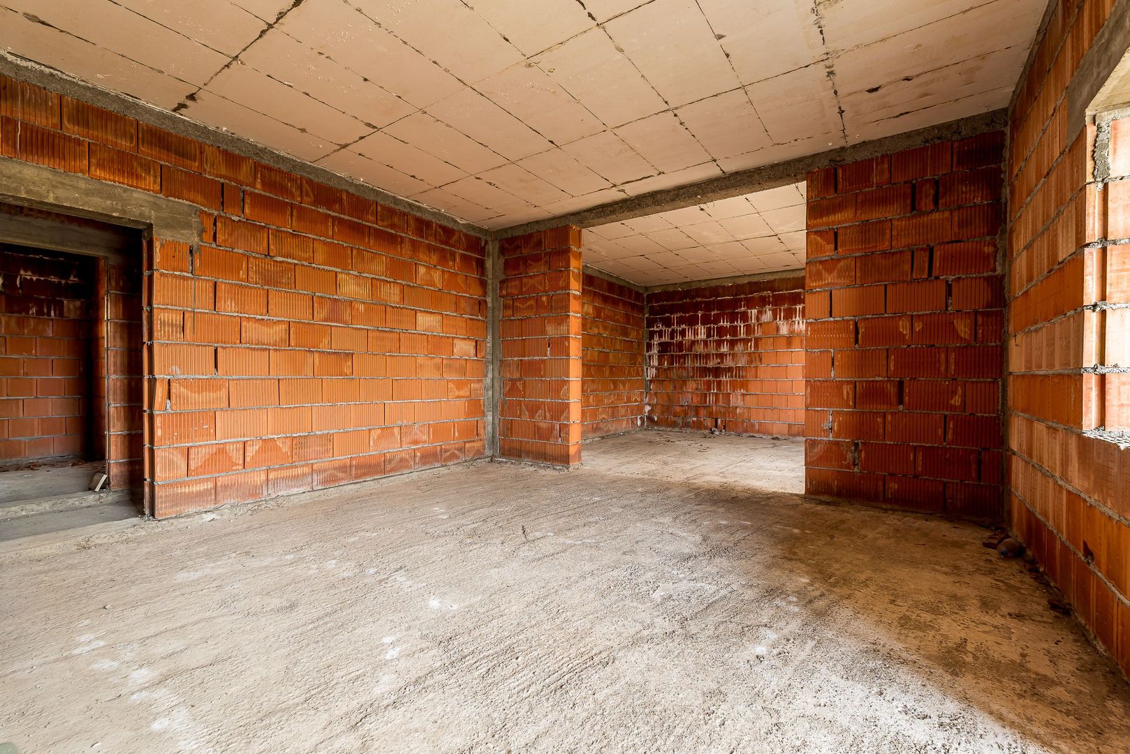 Imagine 11 - Casă finisată + casă în construcție, la același preț!