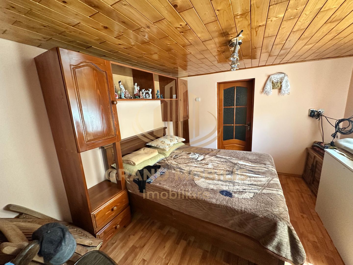 Casă 160 mp + atelier 200 mp + anexă + teren 1.000 mp | Exclusivitate - imaginea 13