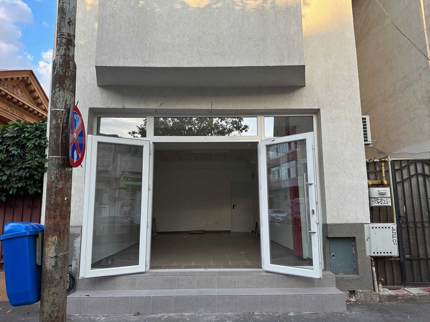Spatiu comercial de inchiriat, 33mp, Piata Gemeni (V. Lascar - Dacia)