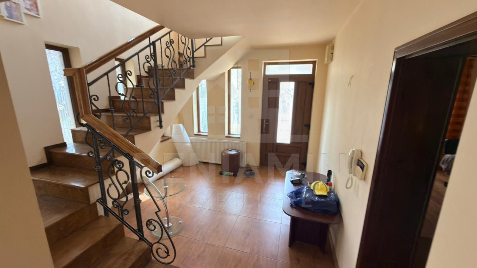 Vila eleganta in zona Ford– Confort si intimitate pe alee privata - imaginea 19