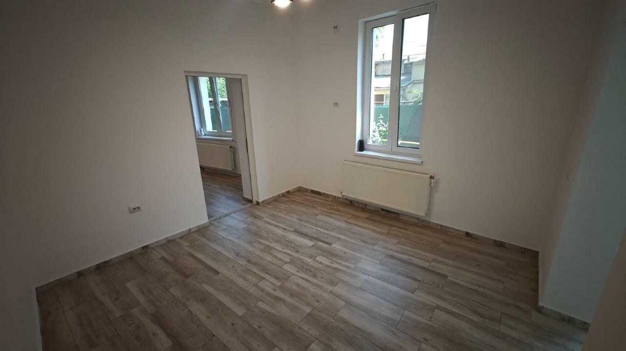 Casa de locuit sau Spatiu Comercial de Inchiriat Gara de Nord - Vulcanescu