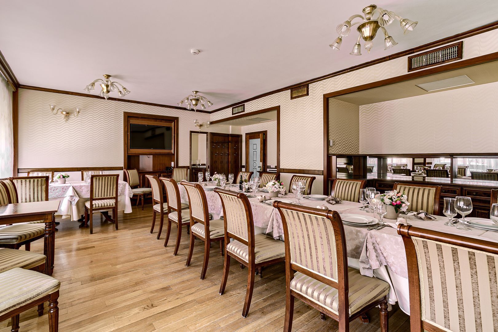 Imagine 13 - Oportunitate de investiție: Hotel Best Western de 4 stele Arad - Român