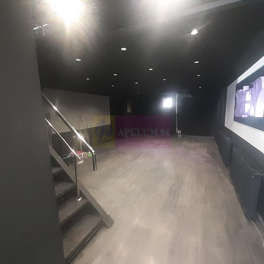 Spațiu zona Bulevardul Unirii - Zepter