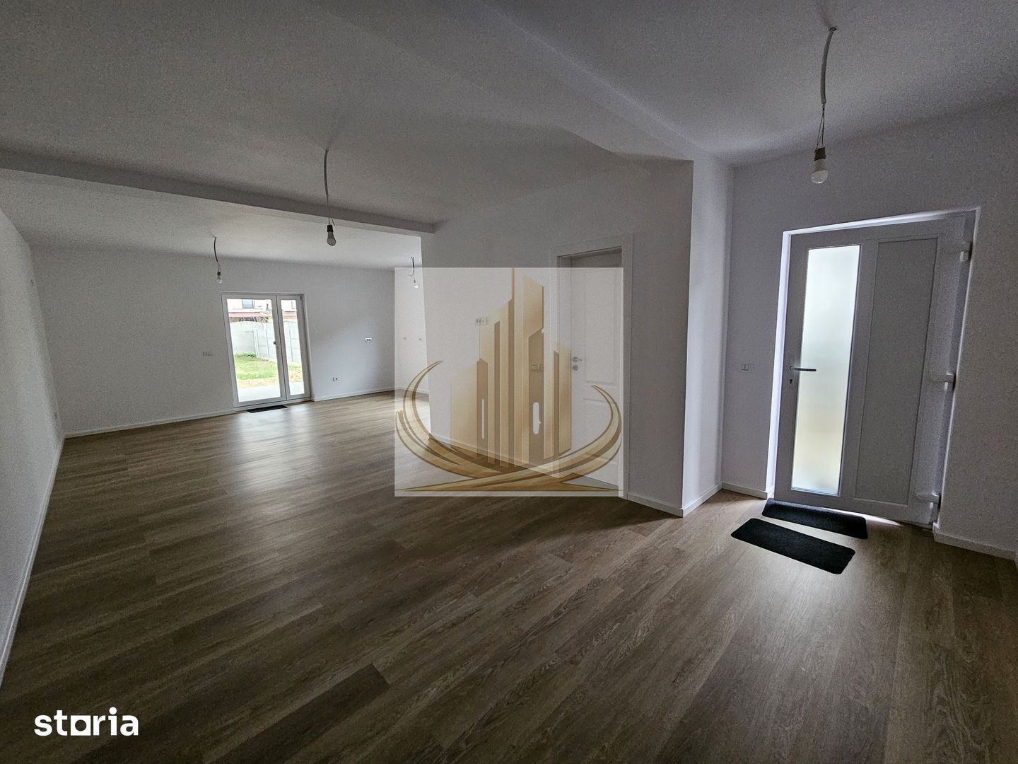 1/2 duplex nou, 3 camere 2 băi, Mănăstirea Şag 91mp pe parter - imaginea 2