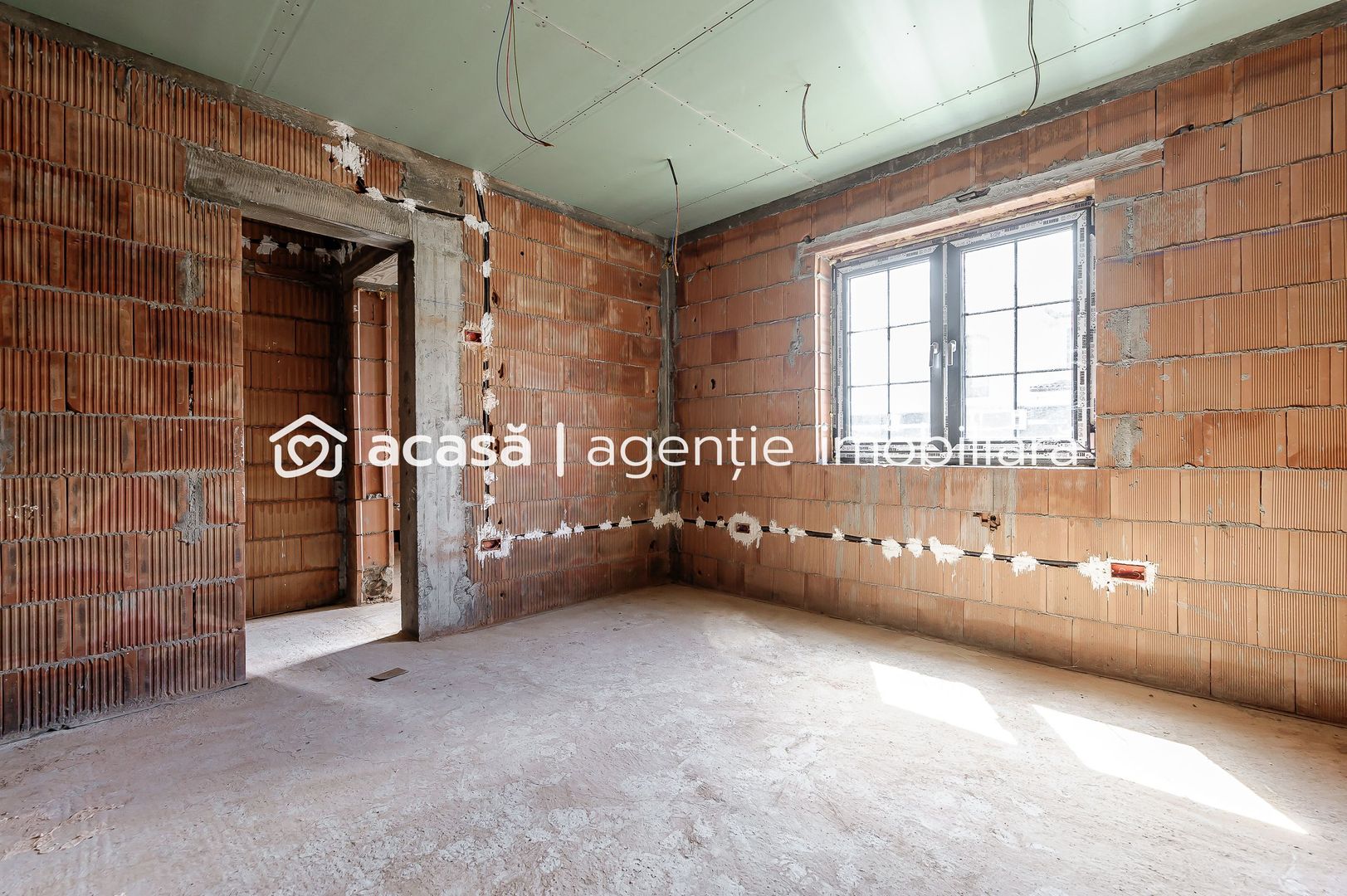 Imagine 4 - De vânzare casă în Aradul Nou