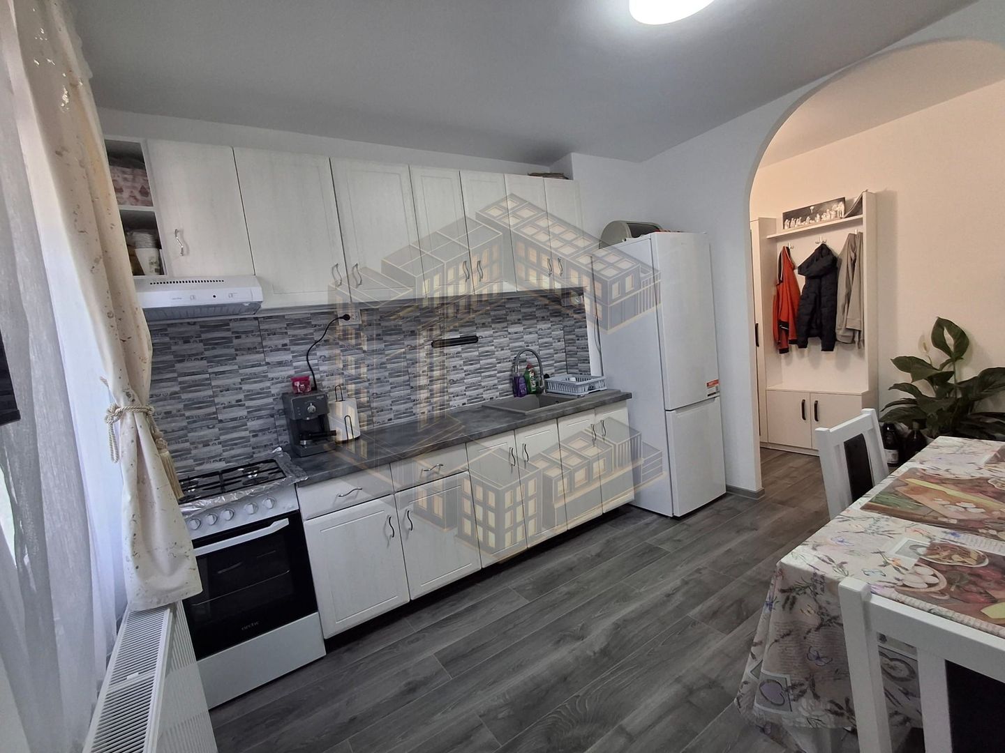 Apartament cu 2 camere , renovat , situat în zona Iosefin - imaginea 10