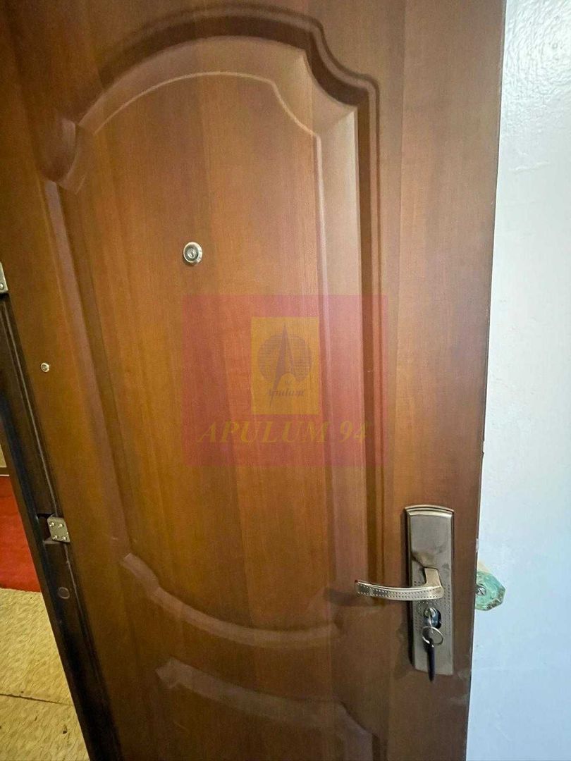 Apartament Vitan 3 Camere, aproape de metrou - imaginea 6