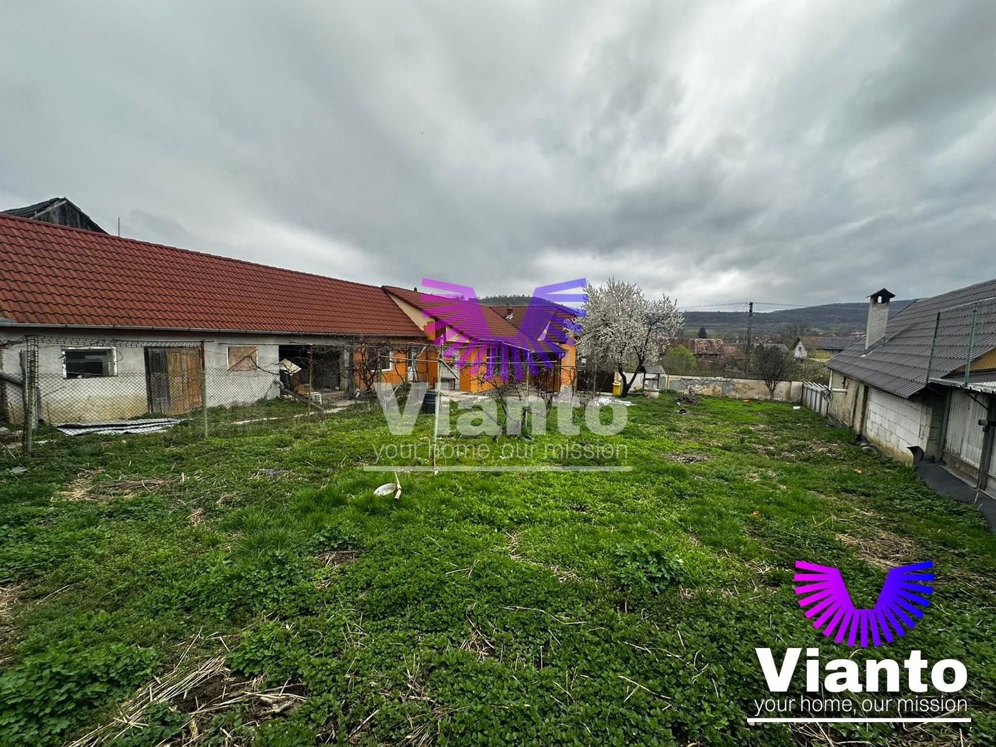 Casa individuala 3 camere 90mpu si teren 1900mpu | Hamba