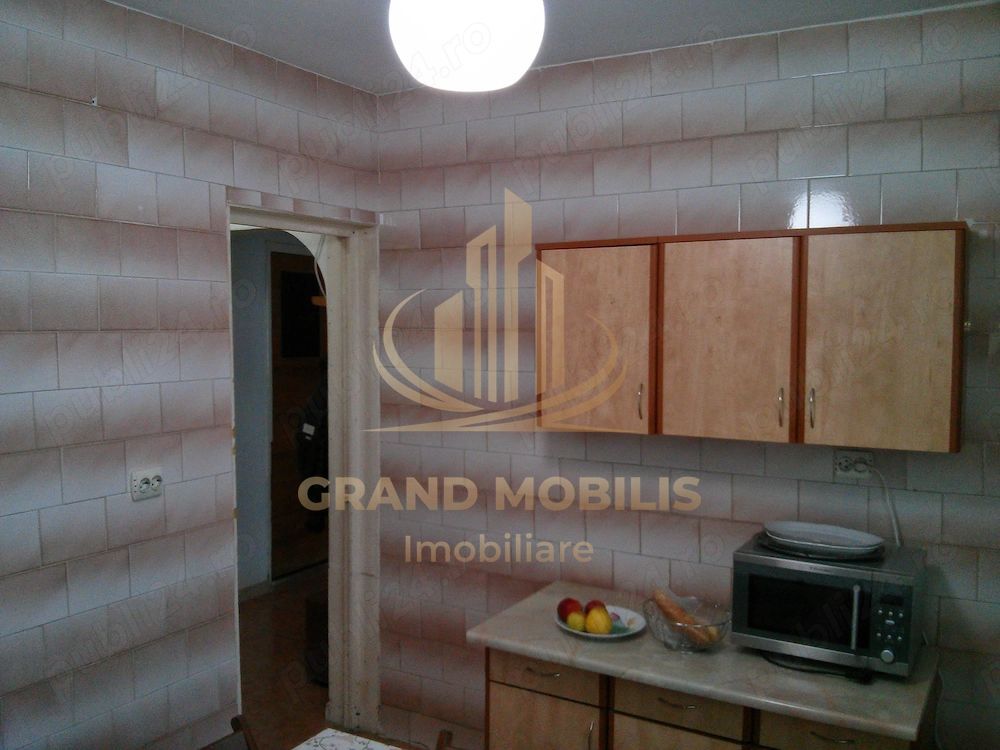 Vanzare apartament doua camere bloc recent anvelopat - imaginea 3