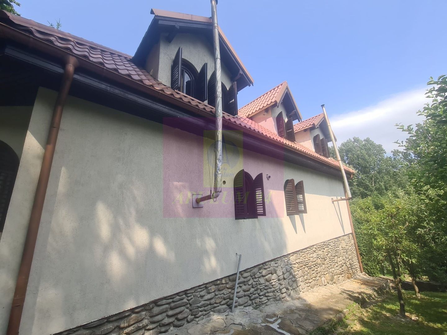 Vila de vanzare in Campina - Zona Lunca Mare