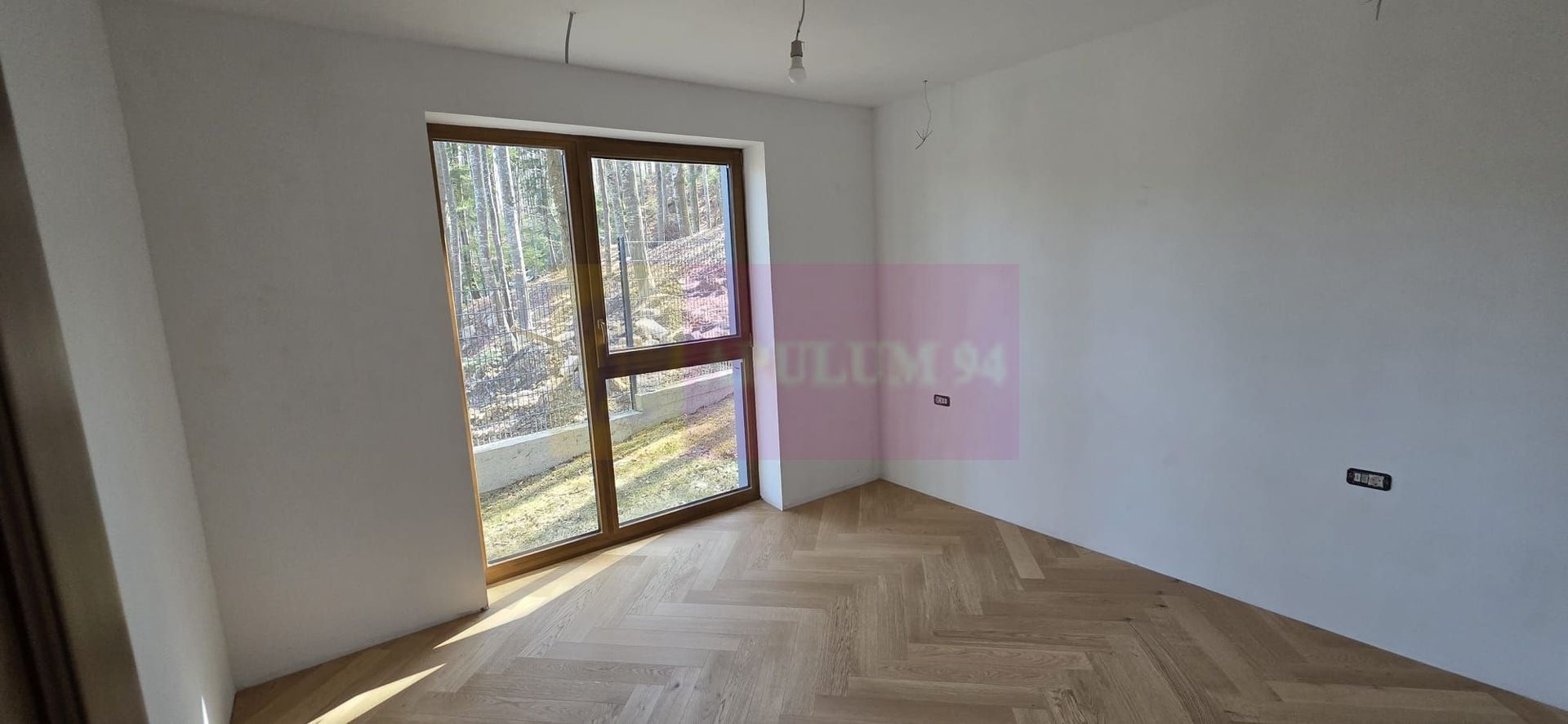 Apartament 2 camere de vânzare la Sinaia - Lux