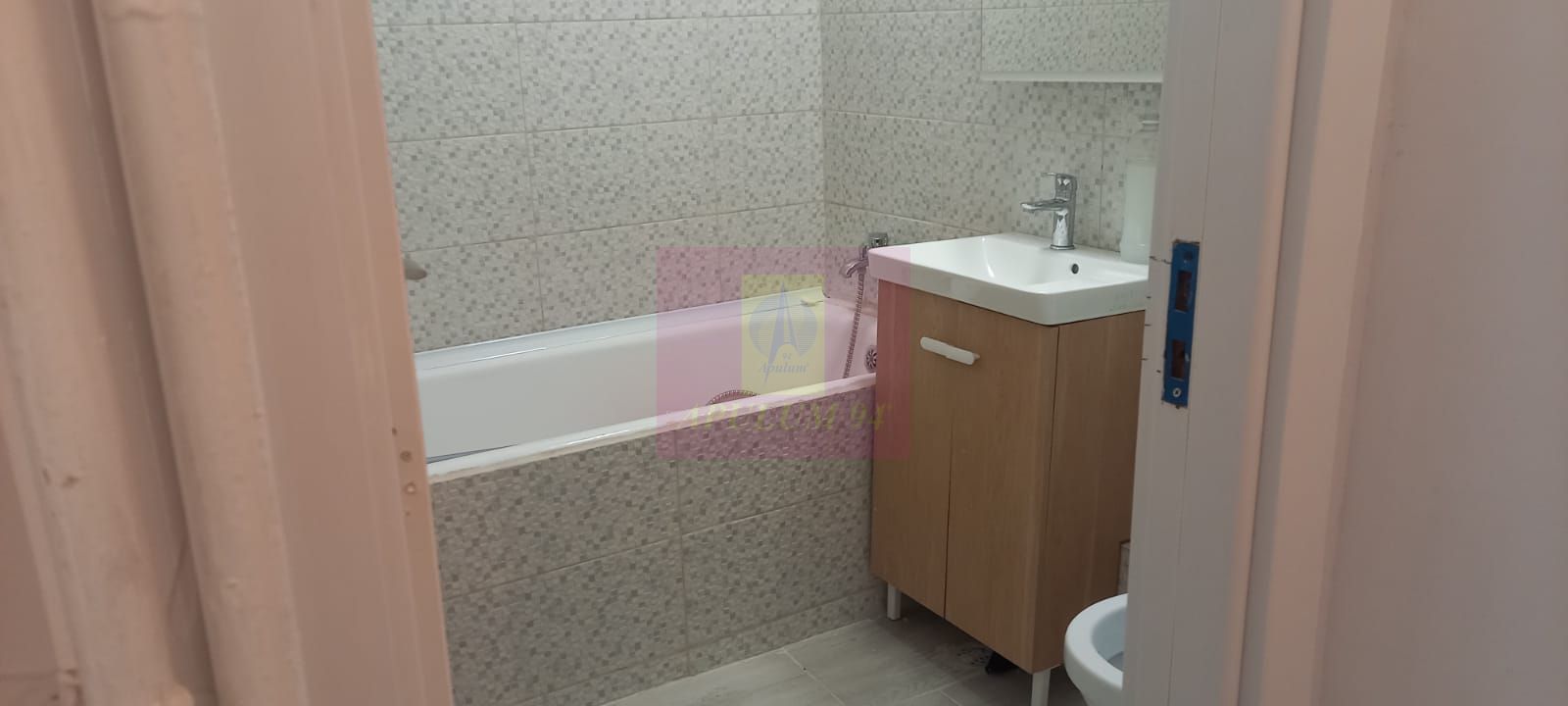 Garsoniera la 5 minute de metrou Dristor - imaginea 4