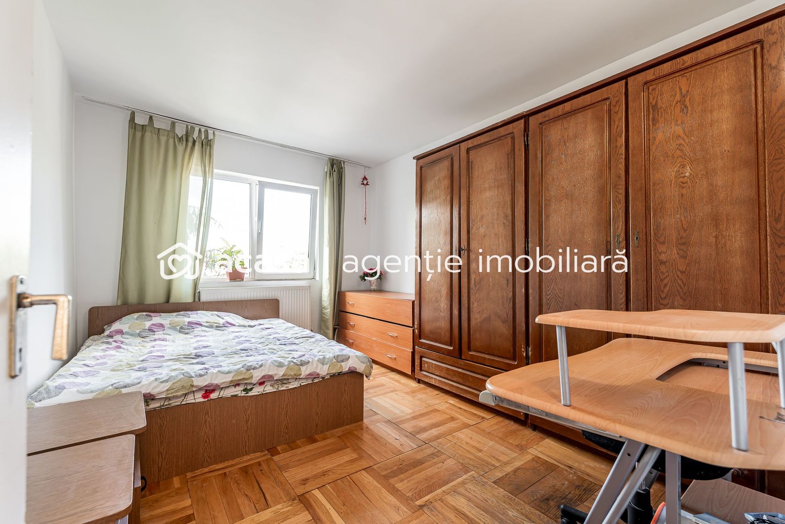 Imagine 2 - Apartament cu 3 camere, etaj 2 – Zona Vlaicu, Lebăda - COMISION 0