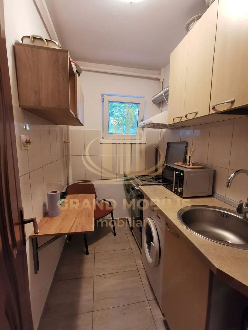 Apartament 2 camere semidecomandat - imaginea 4