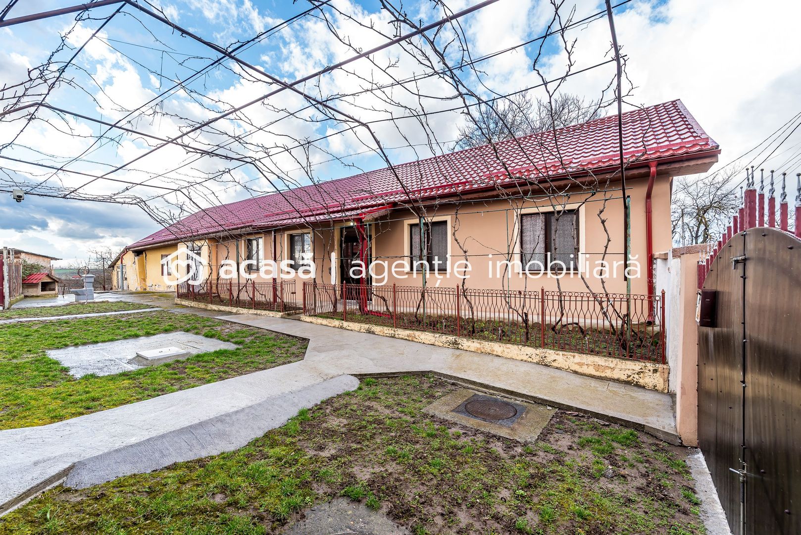 Imagine 3 - Casă în Vinga – restaurată Integral 2025 | 3 camere | utilități