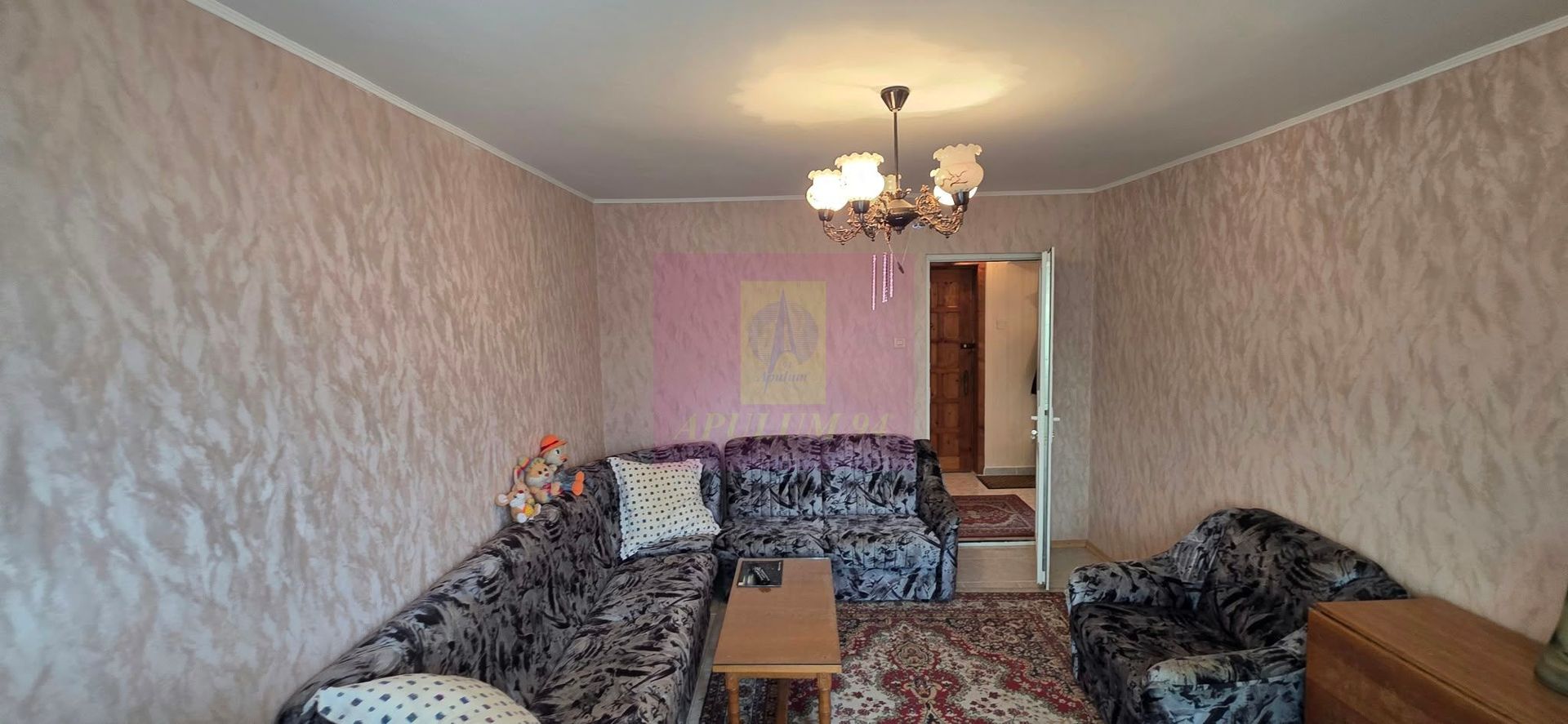 Apartament cu 2 camere de vânzare în Azuga – vedere spre munte - imaginea 2