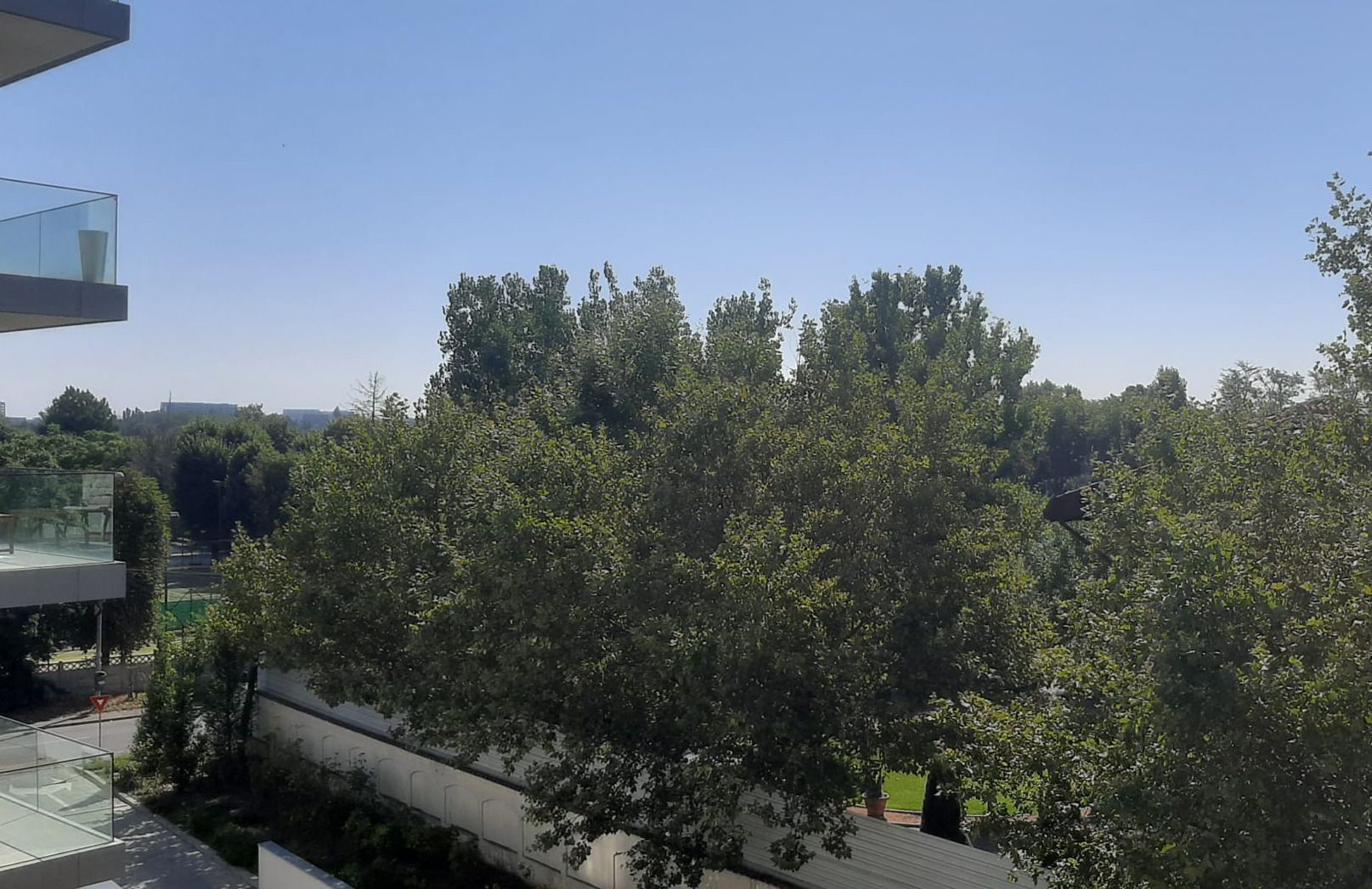 Vanzare Apartament modern cu 2 camere etaj 3 langa Petrom City - imaginea 6