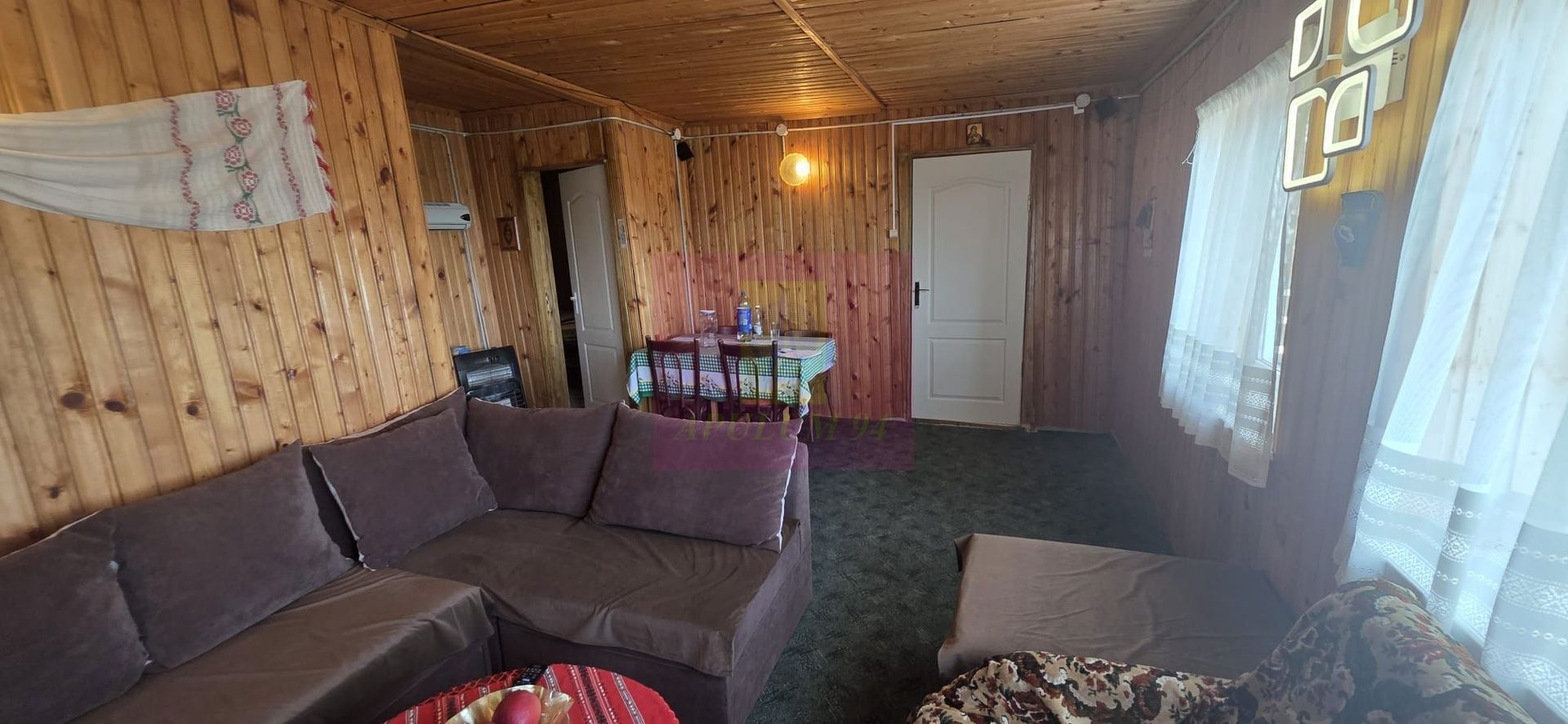 Cabana de lemn de vanzare in Telega
