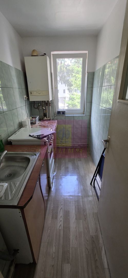 Apartament 3 camere de vanzare in Campina - imaginea 9