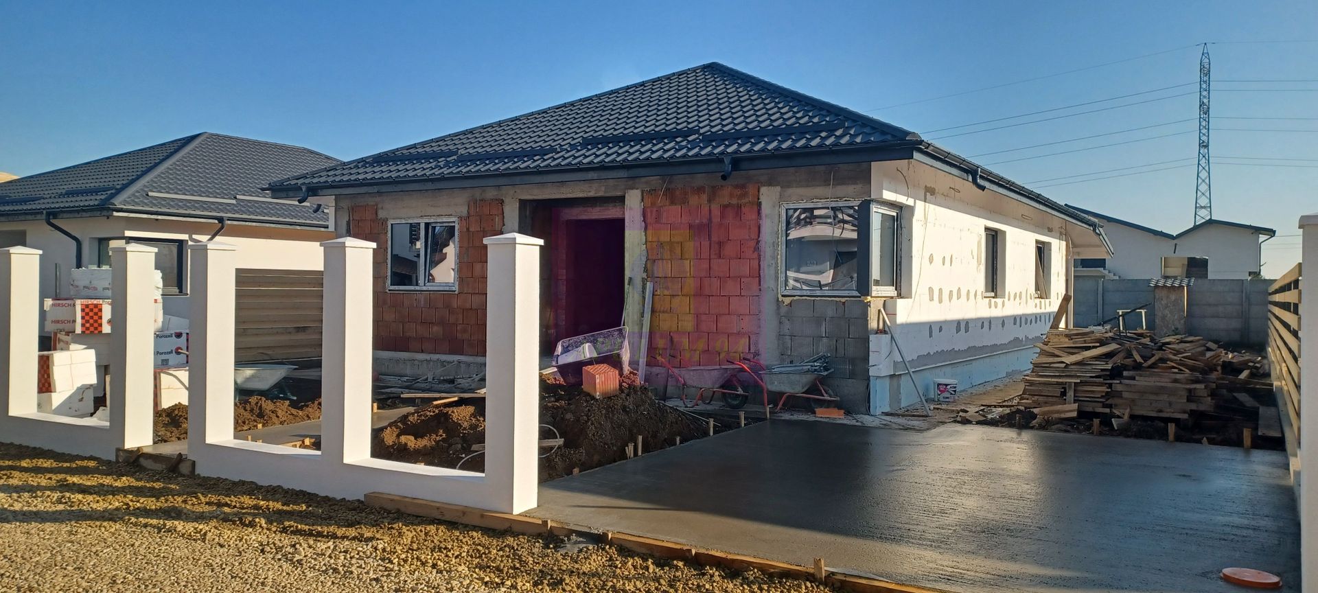 Săbăreni, casă parter 4 camere, CT, terasă, pivniță, teren 478 mp