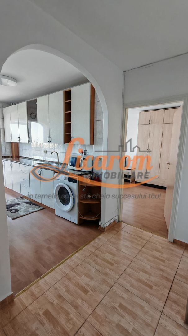 2 camere decomandat,BD Garii,etaj intermediar,pret pornire 103000 E - imaginea 3