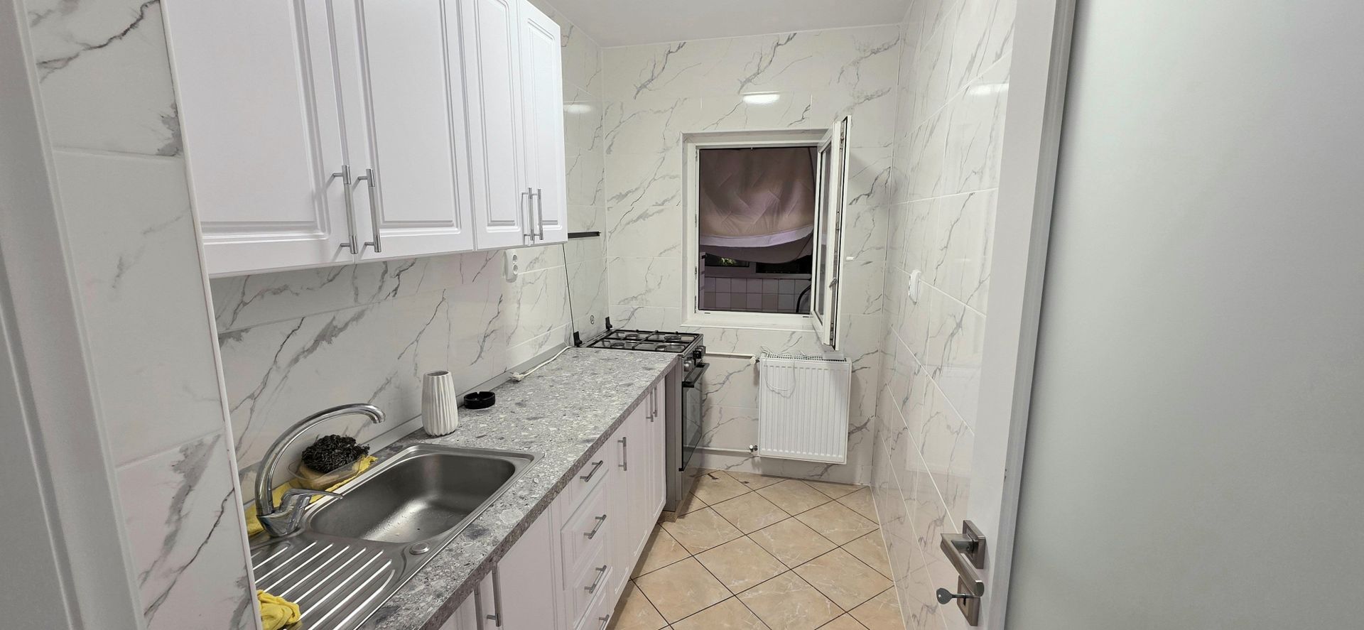 Dristor garsoniera mobilata si utilata de inchiriat