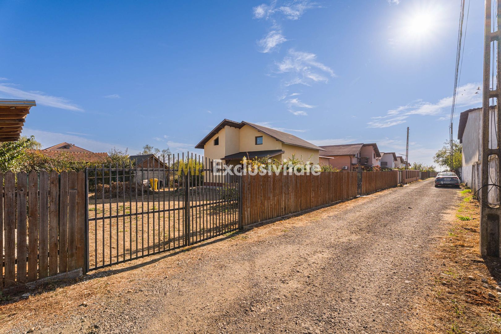 Casa Buturugeni de 3 camere plus mansarda - imaginea 12