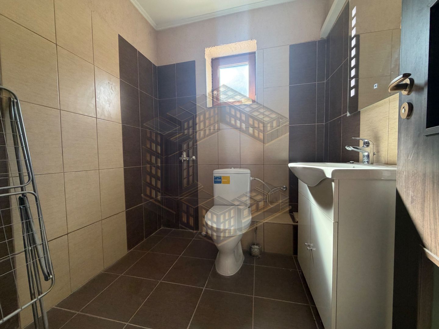 Duplex cu 5 camere și 3 bai, acces auto, Dumbrăvița - imaginea 19